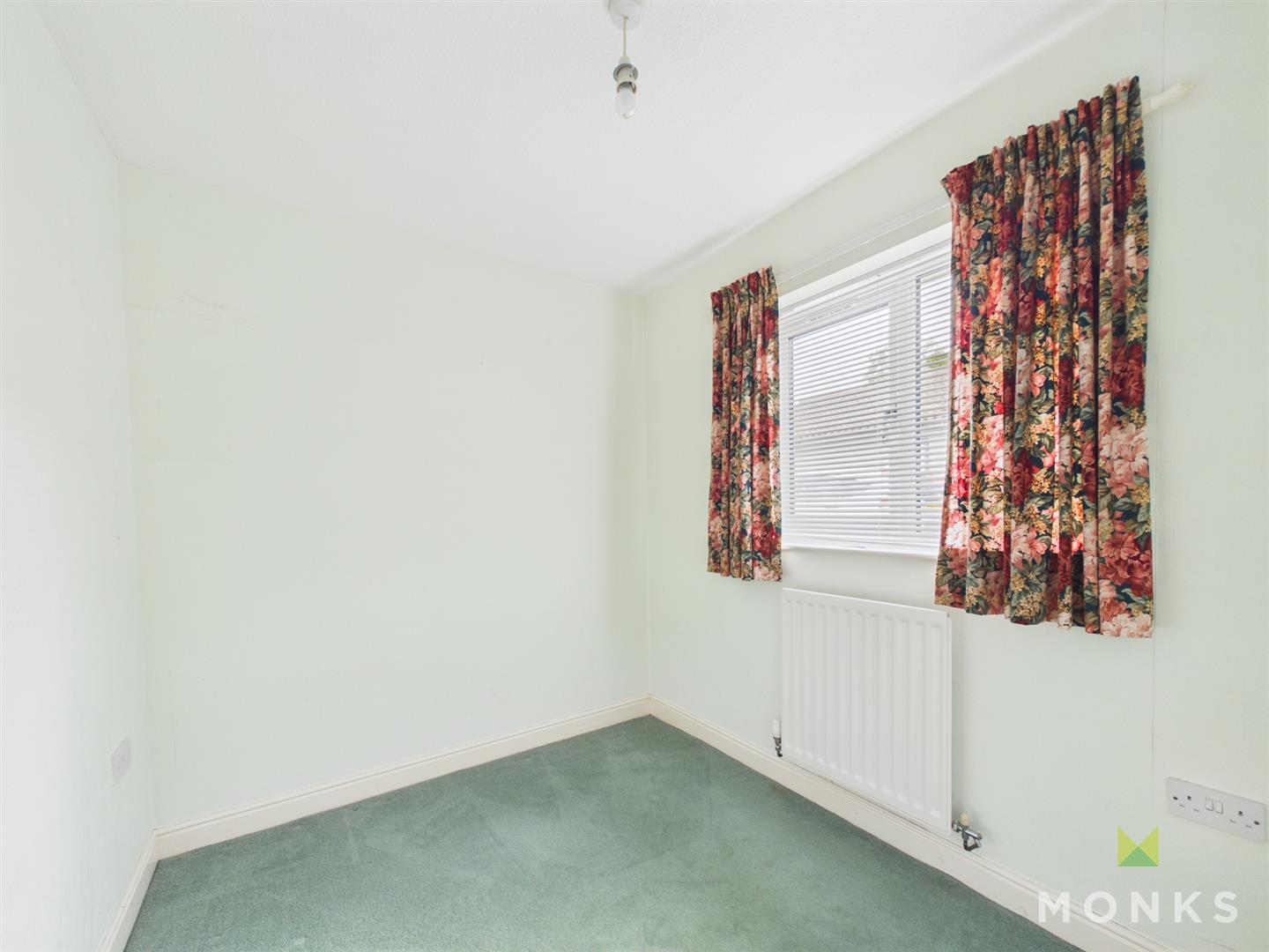 34 Llanforda Mead, Oswestry, SY11 1TS For Sale
